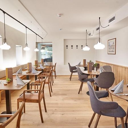 Hotel Maxlhaid Велс Екстериор снимка