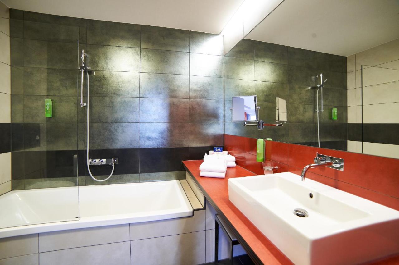 Hotel Maxlhaid Велс Екстериор снимка