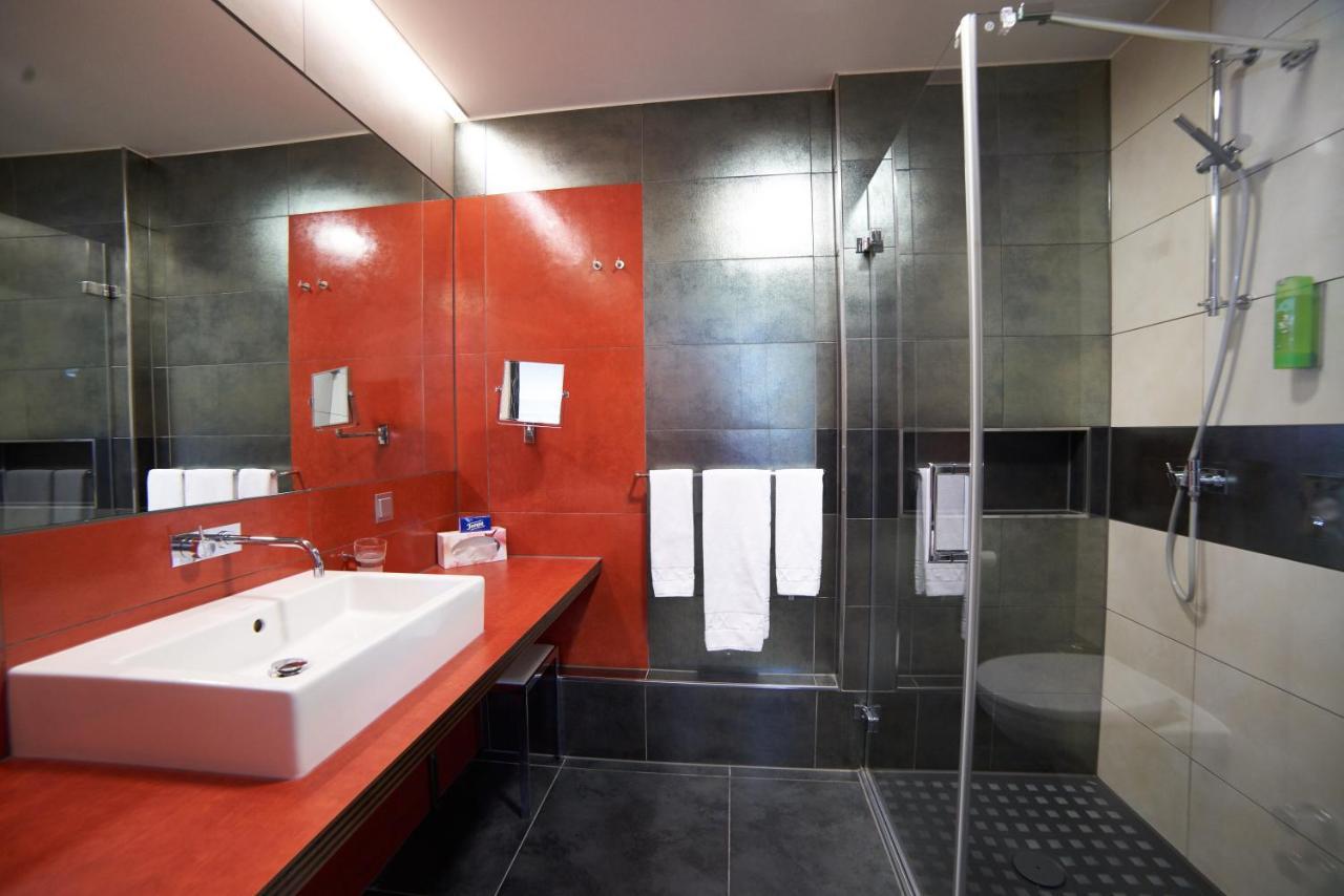 Hotel Maxlhaid Велс Екстериор снимка