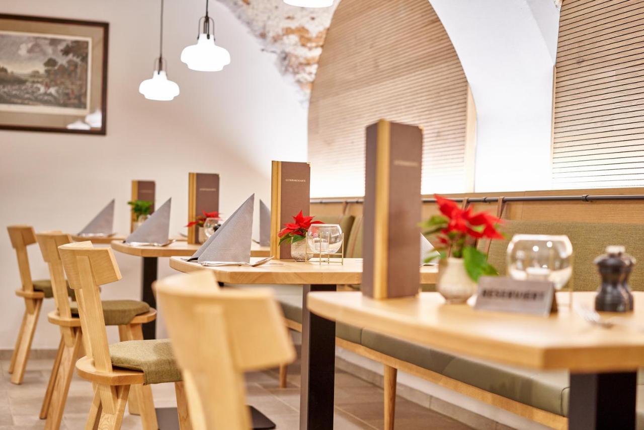 Hotel Maxlhaid Велс Екстериор снимка