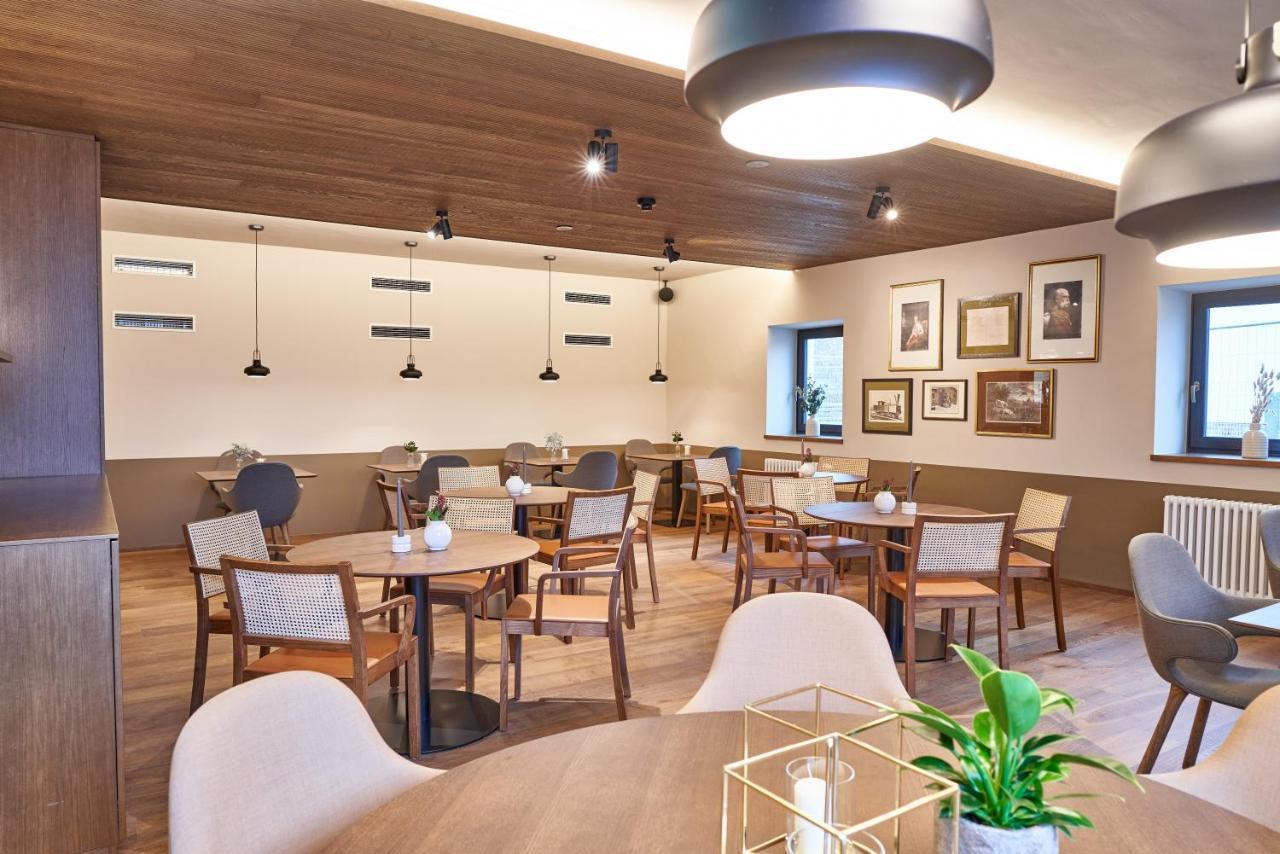 Hotel Maxlhaid Велс Екстериор снимка