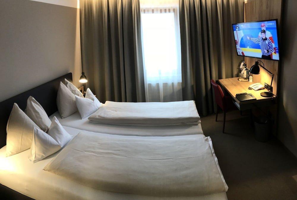 Hotel Maxlhaid Велс Екстериор снимка
